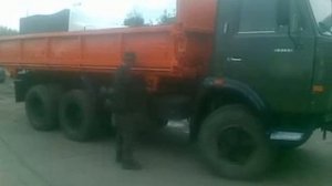 КАМАЗ сельхозник 55102  валит на бок.mp4
