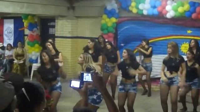 grupo de dança hush hush смотреть онлайн