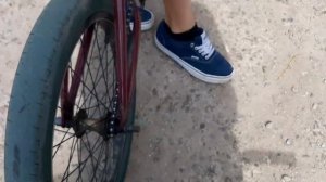 BMX ВЛОГ. РАЗБОРКИ С АГРОБАБКОЙ И СКАМ НА БРАСЛЕТИК.