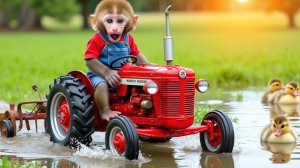 Видео для детей. Обезнка играет с игрушками на большой игрушечный машинке. Детям. Детское