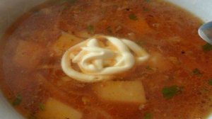 Куриний красный борщ с болгарским перцем и помидорами