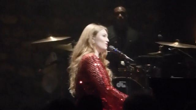Love Is Fire - Freya Ridings - Paris 03/02/2020 смотреть онлайн