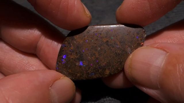 Sparkling bright Boulder Opal Matrix from Australia. Large 47.5 Carat 42 x 23 x 5mm. смотреть онлайн