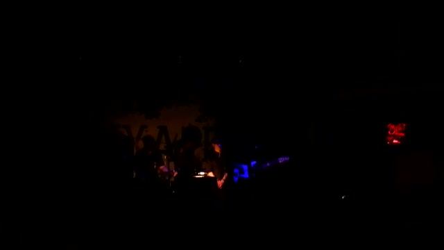 Трибьют-группа АКтёры - Пачка сигарет (кавер на КИНО) смотреть онлайн