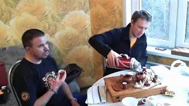 Подарки к Рождеству_Чай и деньги Власть 14-32.wmv смотреть онлайн