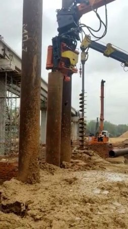 Погружение шпунта 426 труба на 17м 🔝
Услуги бурения тел. +7 (985) 185-77-77.