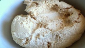 Сырные корзиночки с творожно-малиновым кремом.