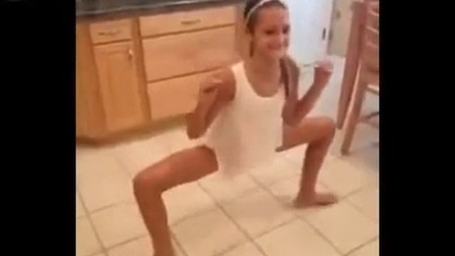 Девочка лягушка!!!!!!! Ржач