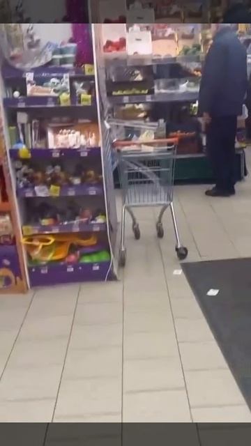 Случай в магазине 😅