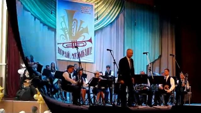 Лучшие профессиональные музыкальные коллективы посёлка Пятницкое поздравляют с Первомаем!!!