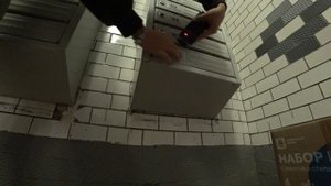 АСМР В ПОДЪЕЗДЕ / ТАППИНГ / ЗВУКИ РТА