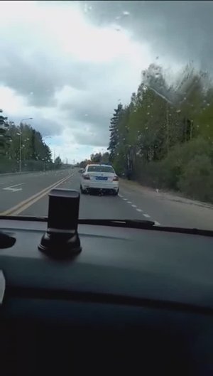 Едем на дачу в сопровождении экипажа ГИБДД
