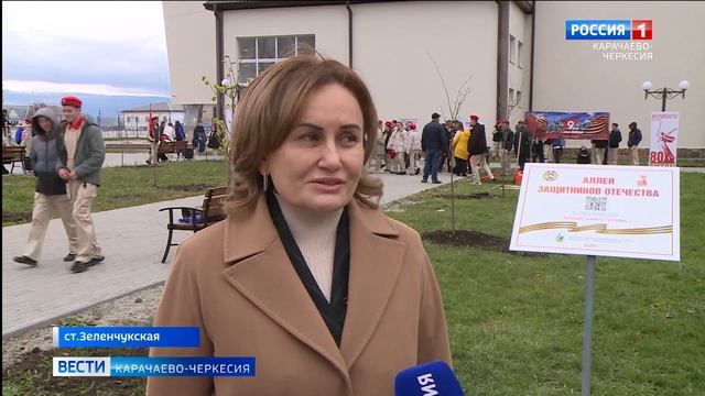 Аллея защитников Отечества появилась в центральном парке станицы Зеленчукской