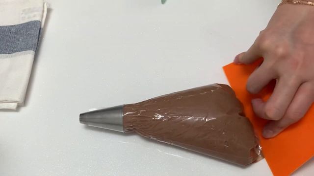 #홈베이킹 화이트초코 마카롱 White chocolate macaron (발렌타인데이) смотреть онлайн