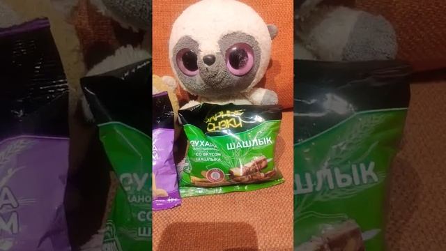 Мистер Хомяк 🐹 с Сухариком пробуют барные снэки со вкусом сыра. смотреть онлайн