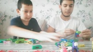 БУДЕМ ЗАВОЁВЫВАТЬ МИР. СТРОИМ АРМИЮ РОБОТОВ ИЗ ПРИЩЕПОК.