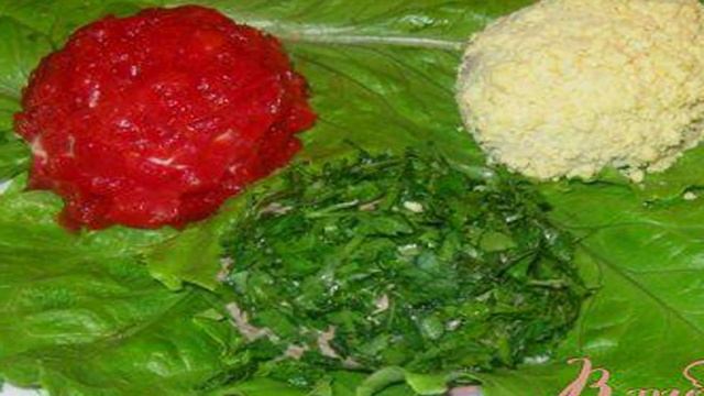 Холодная закуска  Цветные яйца со сложной начинкой