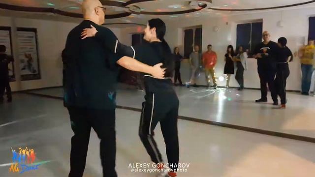 Salsa New York with Mario Hazarika  Daria Milshina