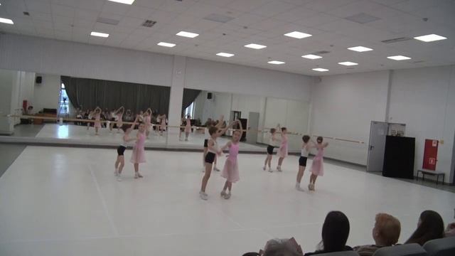 "Учебный театр КХУ" 16 апреля 2025 г. смотреть онлайн