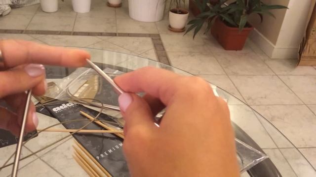 #16-1 How to knit. Knitting Tutorials. Вязание спицами. Про спицы. The best needles to start with смотреть онлайн