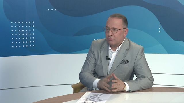 «Здесь и сейчас»: Сергей Артемьев, о юбилейном творческом вечере и мероприятиях ко 80-летию Победы