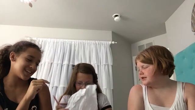 Drawing utensils roulette challenge смотреть онлайн