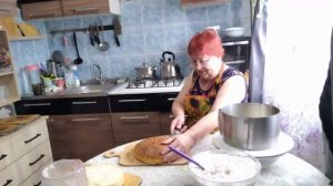 Делаю крем и собираю торт😊
