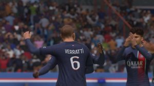 Просто потанцуем на футбольном поле!