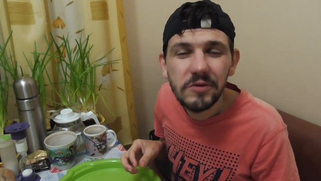 ЭПИЧНЫЙ НОЧНОЙ ОБЖОР МУКБАНГ НА СЛОЕНОЕ САЛО С ЧЕСНОКОМ И ПЕРЦЕМ