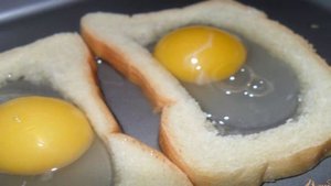 Яичница в хлебе