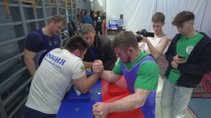 Турнир по армрестлингу в Симферополе
