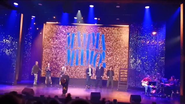 Шоу "МАММА МИМО! Или мюзикл пошел не так" в театре Маска (Москва) - поклоны.
