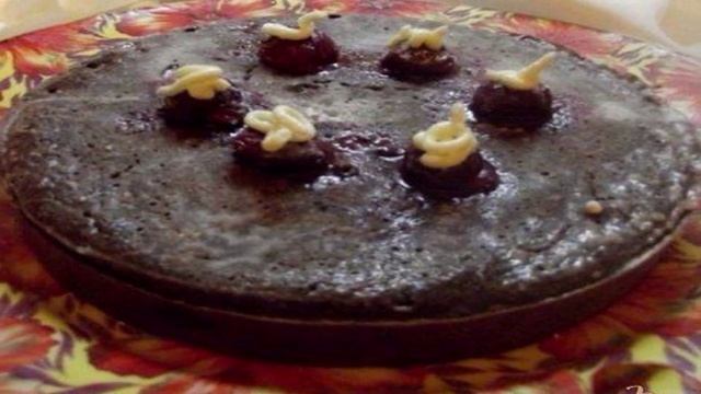 Шоколадный пирог с вишней и шоколадом