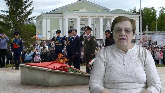 Ольга Фокина «Парады и награды для живых».