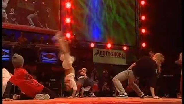 2009 Battle Of The Year (Break Dance) - Final - Russia vs South Korea [winners] - 2_3.mpg смотреть онлайн