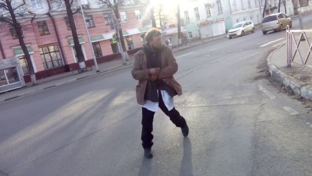 А он все танцует смотреть онлайн