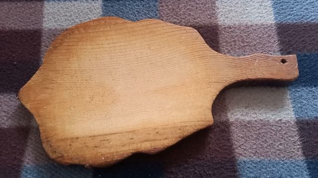 Деревянная фигурная разделочная доска на байковой поверхности 28-ого Февраля - Широкоформатно смотреть онлайн