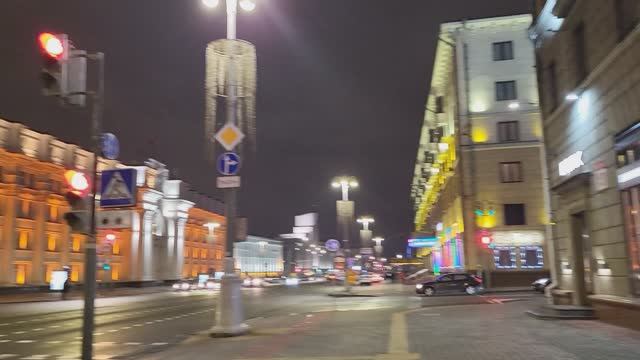 Пробую десерт, гуляем, покупки....