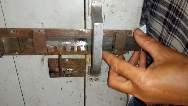 Замок который вскрыть даже не пытались смотреть онлайн