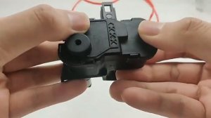 Замок активатор лючка бензобака Audi