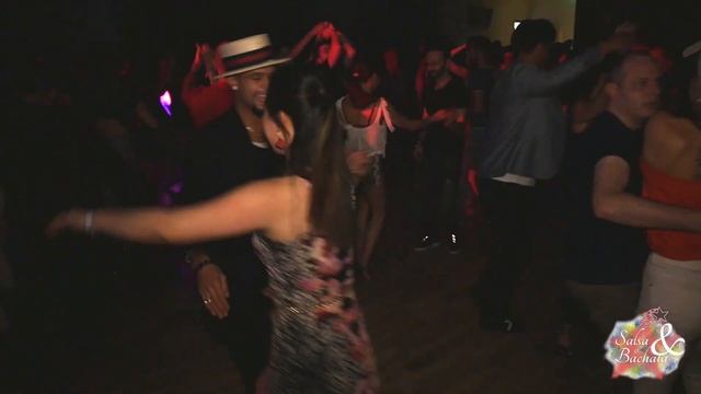 ⭐Eddie Torres Jr & Partner ⭐Salsa Social [Monta Mi Caballito - Ismael Rivera] смотреть онлайн