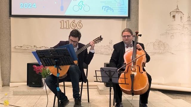 Виолончель Арсений Донов  гитара Евгений Николаенков