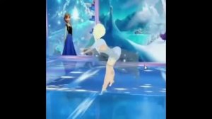 Elsa Twerking 😂