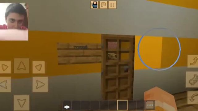 Краб играет в Ice Scream 4 Soul Knight Crafting and Building Вселеная игр