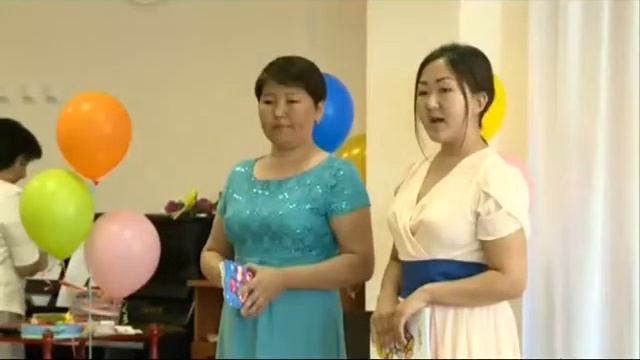 Дьокуускайдааҕы оҕо анал дьиэтигэр «Покров божией матери» Епархия часовнятын арыйдылар смотреть онлайн