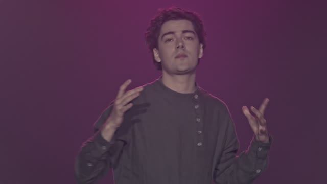 СВЯТ ГОСПОДЬ САВАОФ Христианские песни смотреть онлайн