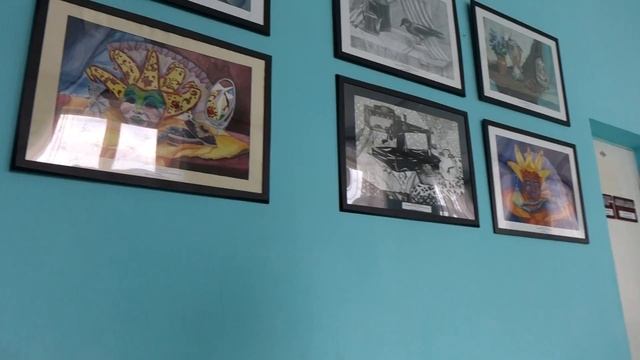 00017 КАРТИНЫ В ШКОЛЕ ИСКУССТВ смотреть онлайн