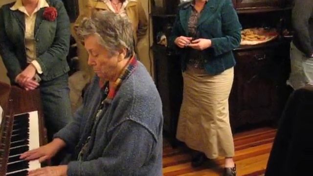 Iris King at Piano after stroke смотреть онлайн