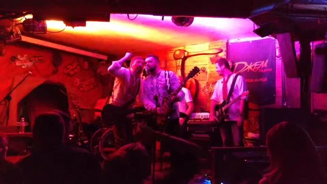 Группа Motorola в Докере смотреть онлайн