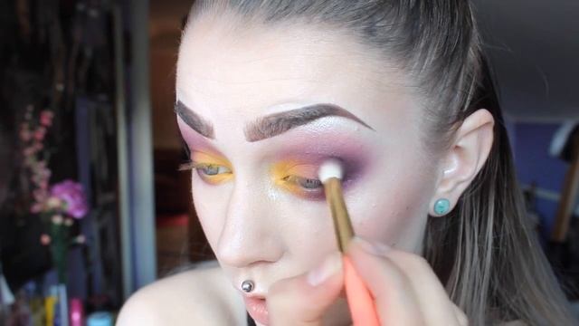 Purple Yellow Smokey Eye & Three Lip Options | Evelina Forsell
